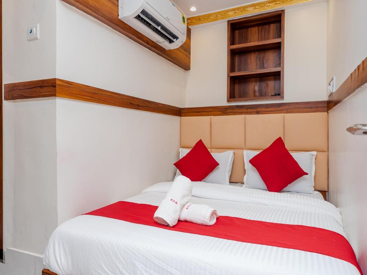 Hotel Kgn Near Cst Railway Station Mumbai And Haj House Mumbai Near Crawford Market Мумбаї Екстер'єр фото